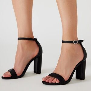 Carrson Steve Madden Pump (suede)